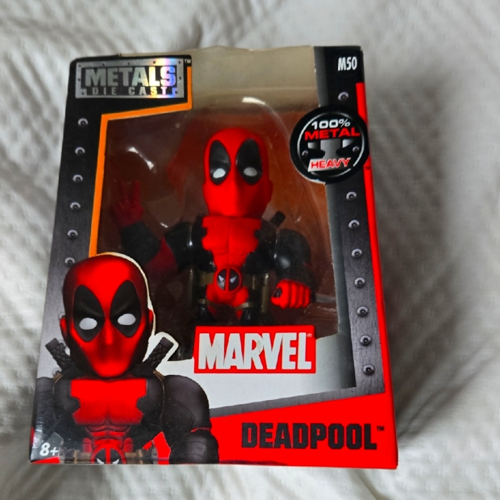 Marvel Deadpool Metal Figure - Red and Black